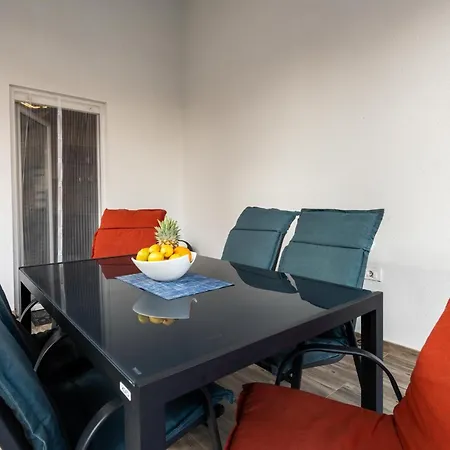 House Adeo With Private Pool, *