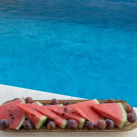 House Adeo With Private Pool, *
