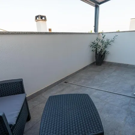 Villa House Adeo With Private Pool, Pula