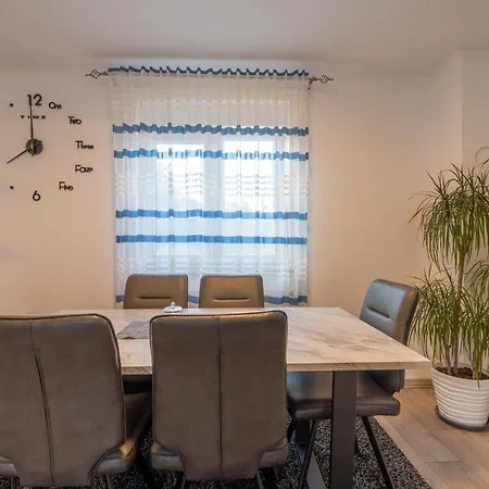 House Adeo With Private Pool,