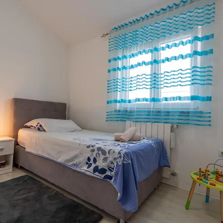 House Adeo With Private Pool,