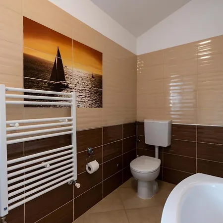 House Adeo With Private Pool, Пула