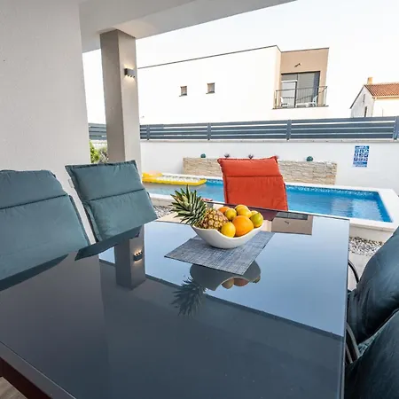 Вилла House Adeo With Private Pool,