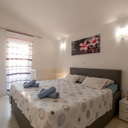 House Adeo With Private Pool, * Пула